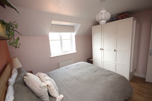 Main bedroom- click for photo gallery